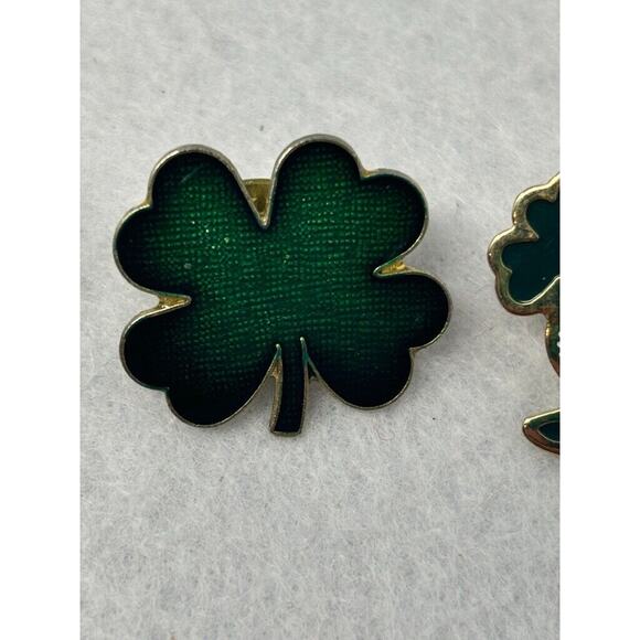 Leprechaun Pin St Patricks Day Green Shamrock Enamel Pin Lot of 2 - Picture 3 of 4